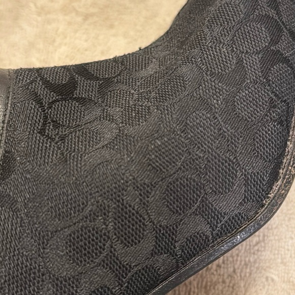 Coach *Rare* Vintage A3971 Daphne Block Heel Logo Bootie in Black/Black size 7B - Picture 6 of 16